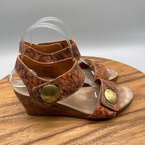 Taos Carousel 2 Sandals Womens Size 8 Brown Leather Wedge Comfort Casual Shoes